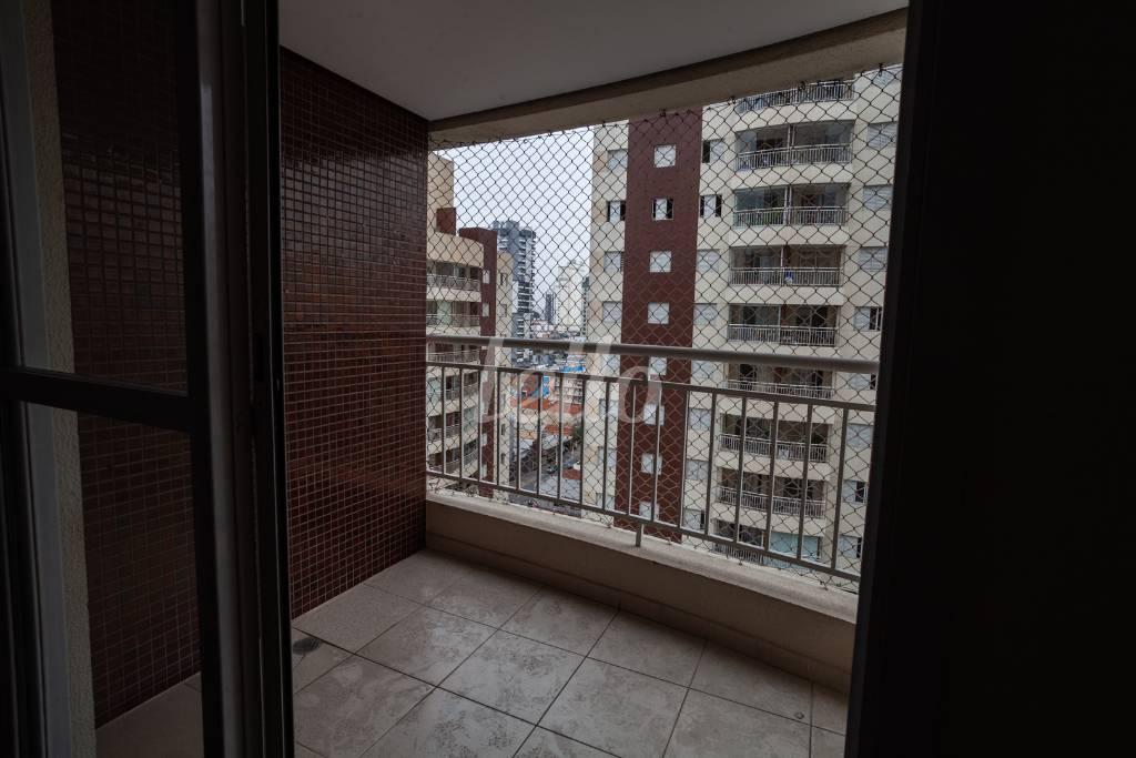 02SACADAVARANDA_001 de Apartamento para alugar, Padrão com 80 m², 3 quartos e 2 vagas em Vila Gomes Cardim - São Paulo