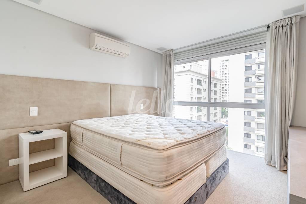 SUITE de Apartamento para alugar, Padrão com 80 m², 1 quarto e 1 vaga em Vila Nova Conceição - São Paulo