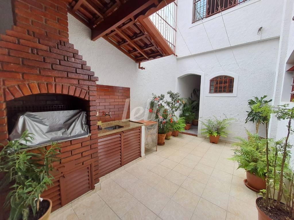 AREA GOURMET de Casa à venda, sobrado com 250 m², 3 quartos e 2 vagas em Mooca - São Paulo