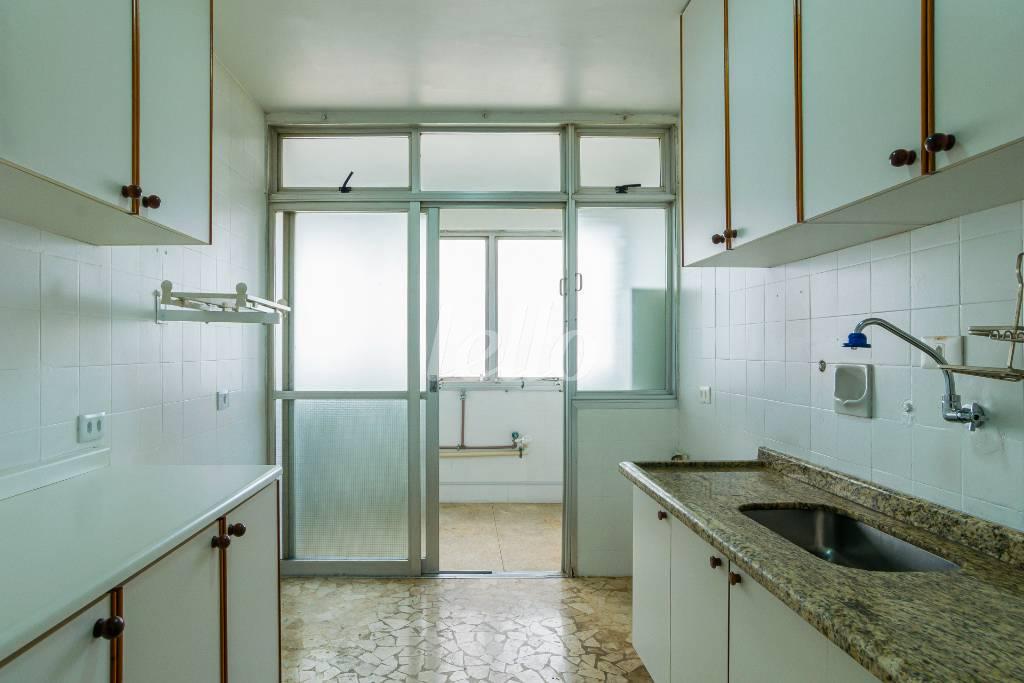 COZINHA de Apartamento para alugar, Padrão com 120 m², 3 quartos e 1 vaga em Jardim Paulista - São Paulo