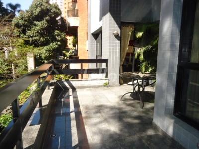 VARANDA de Apartamento à venda, Duplex com 530 m², 4 quartos e 4 vagas em Indianópolis - São Paulo