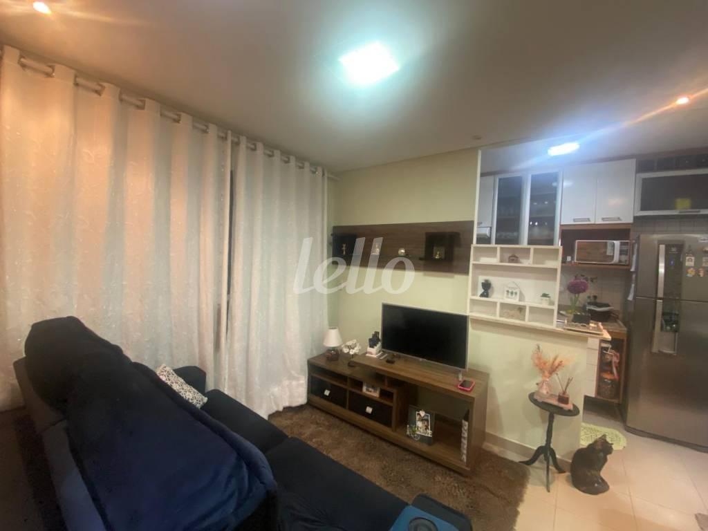 LIVING de Apartamento à venda, Padrão com 54 m², 2 quartos e 1 vaga em Cambuci - São Paulo