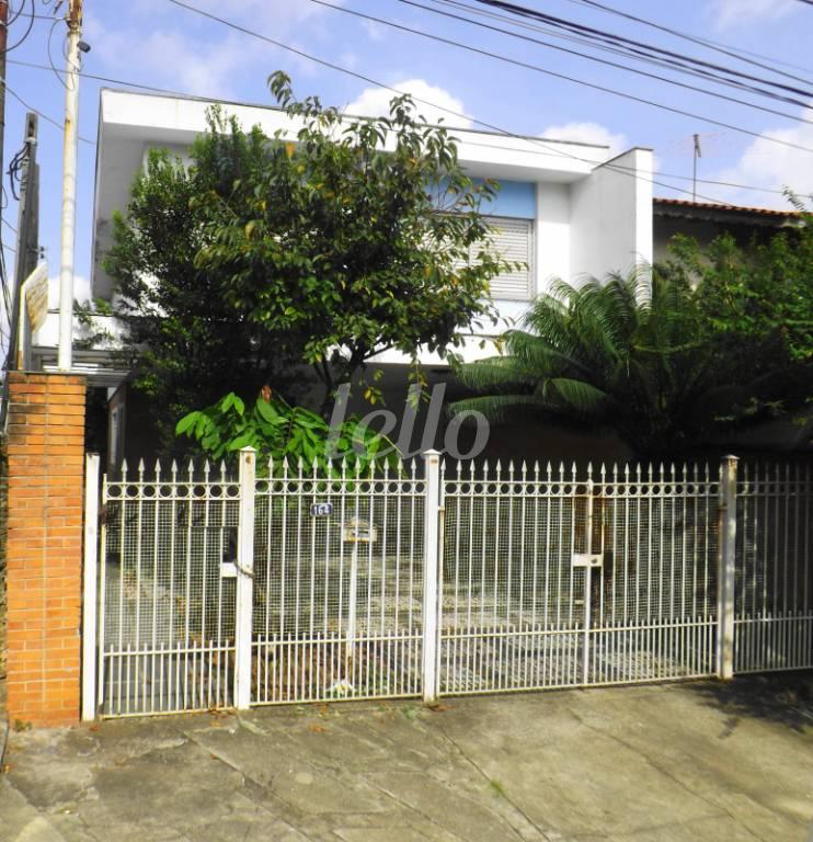 FACHADA de Casa à venda, sobrado com 193 m², 4 quartos e 4 vagas em Indianópolis - São Paulo
