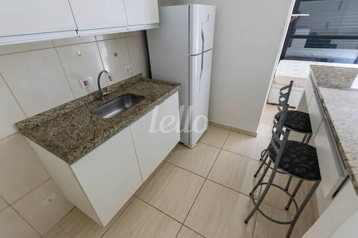 COZINHA de Apartamento para alugar, Padrão com 30 m², 1 quarto e em Vila São José - São Paulo