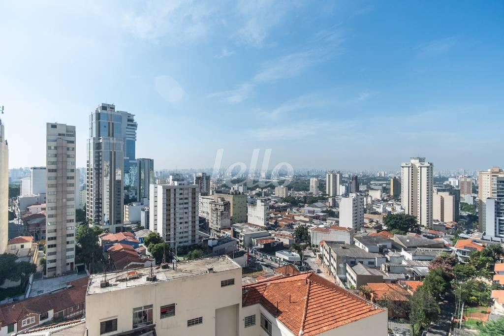 DORMITORIO de Apartamento para alugar, Padrão com 77 m², 2 quartos e 2 vagas em Santana - São Paulo