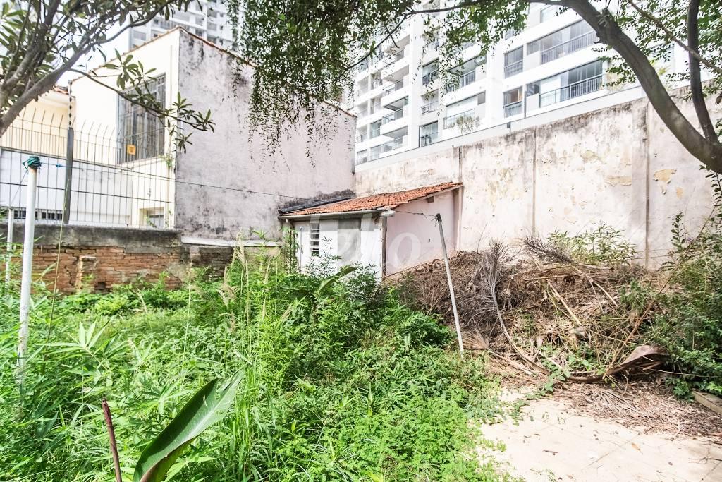 TERRENO de Área / Terreno à venda, Padrão com 525 m², e em Vila Zilda - São Paulo