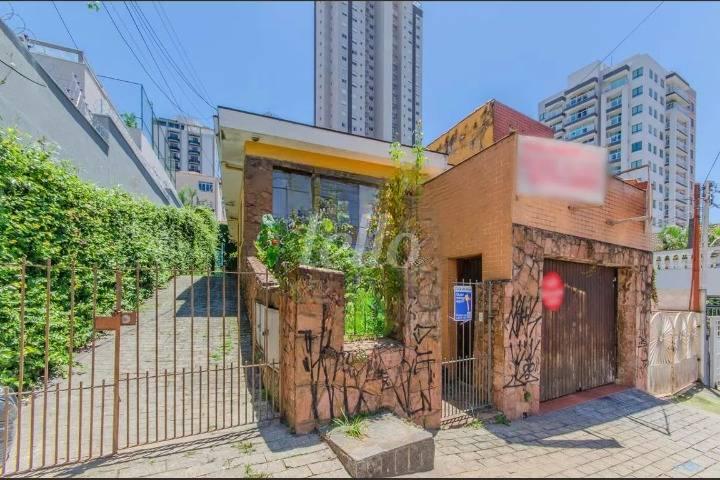 FACHADA de Casa à venda, térrea com 350 m², 3 quartos e 3 vagas em Vila Mariana - São Paulo
