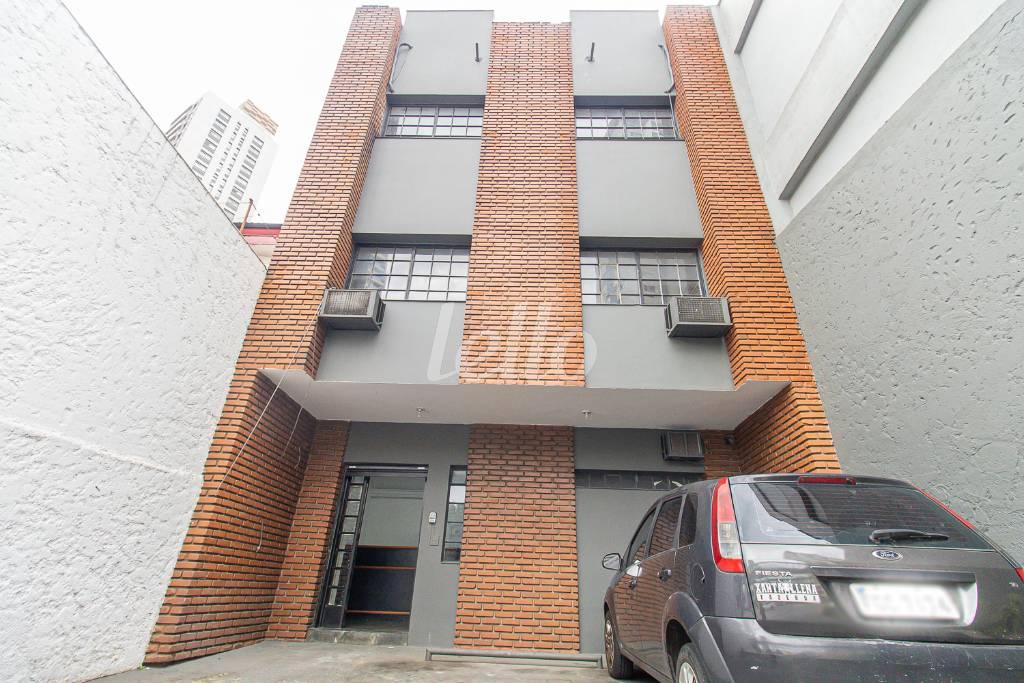 FACHADA de Prédio Comercial para alugar, Monousuário com 220 m², e 6 vagas em Jardim Das Acácias - São Paulo