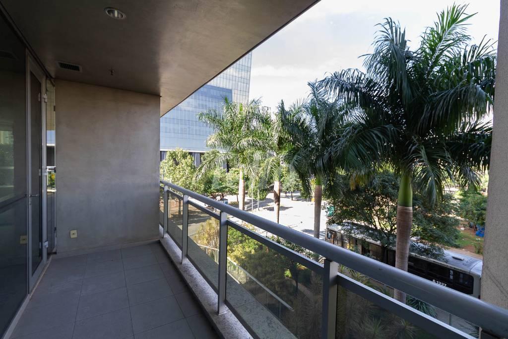 SACADA de Sala / Conjunto para alugar, Padrão com 144 m², e 5 vagas em Pinheiros - São Paulo