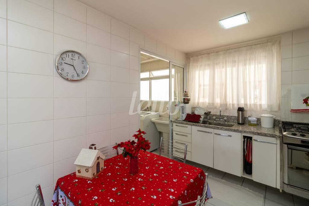 COZINHA de Apartamento para alugar, Padrão com 142 m², 2 quartos e 3 vagas em Mooca - São Paulo