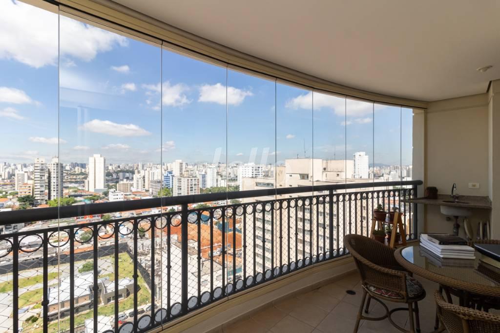VARANDA GOURMET de Apartamento para alugar, Padrão com 142 m², 2 quartos e 3 vagas em Mooca - São Paulo