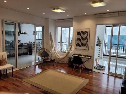 LIVING de Apartamento à venda, cobertura - Padrão com 131 m², 3 quartos e 3 vagas em Vila Santa Catarina - São Paulo