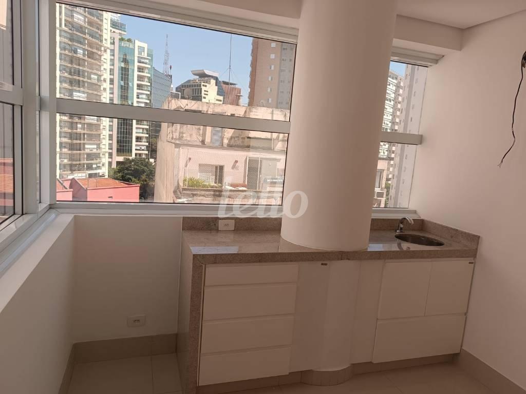 SALA de Sala / Conjunto para alugar, Padrão com 60 m², e 2 vagas em Bela Vista - São Paulo