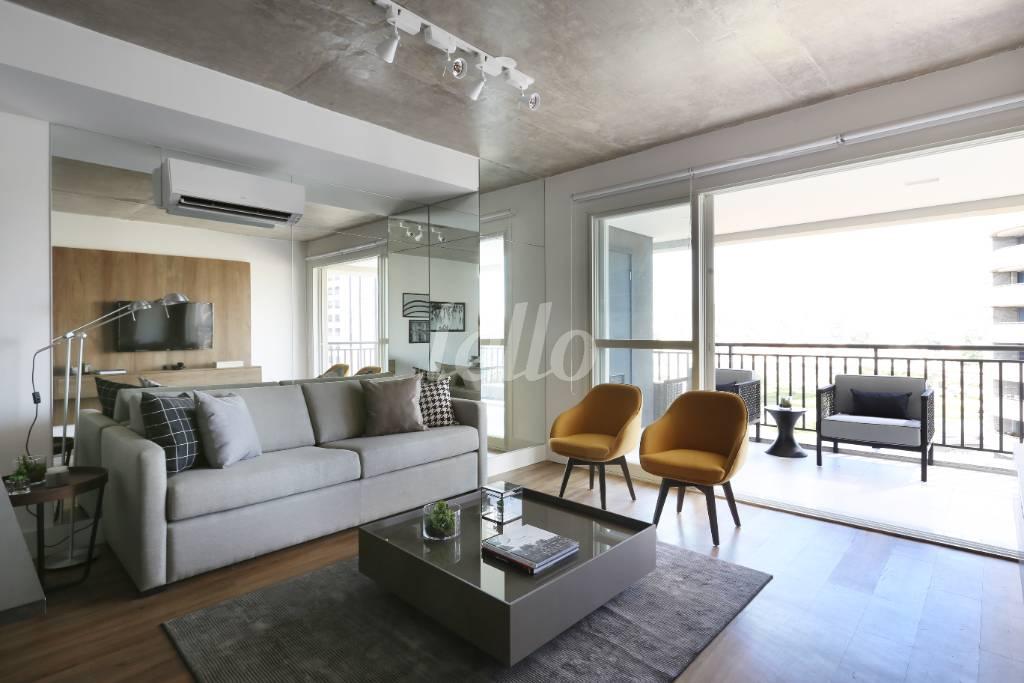 SALA ESTAR de Apartamento para alugar, Padrão com 70 m², 1 quarto e 1 vaga em Cidade Monções - São Paulo