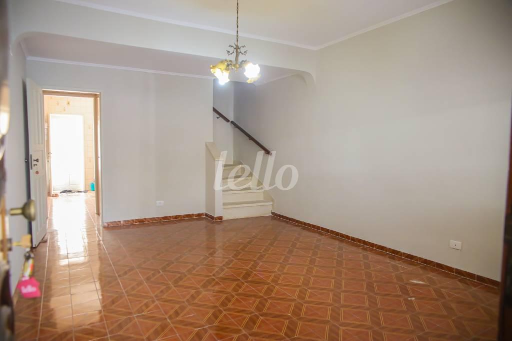 01SALA_001 de Casa para alugar, sobrado com 100 m², 2 quartos e 1 vaga em Vila Gomes Cardim - São Paulo