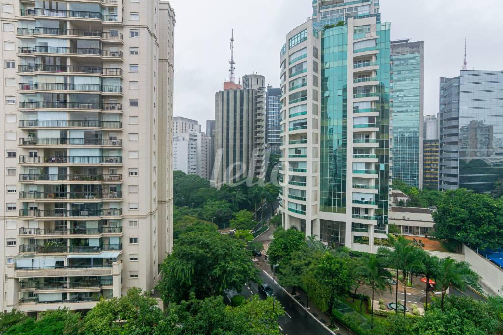 VARANDA de Apartamento para alugar, Padrão com 60 m², 2 quartos e 1 vaga em Consolação - São Paulo