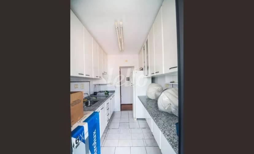 COZINHA de Apartamento à venda, Padrão com 75 m², 3 quartos e 2 vagas em Vila Azevedo - São Paulo