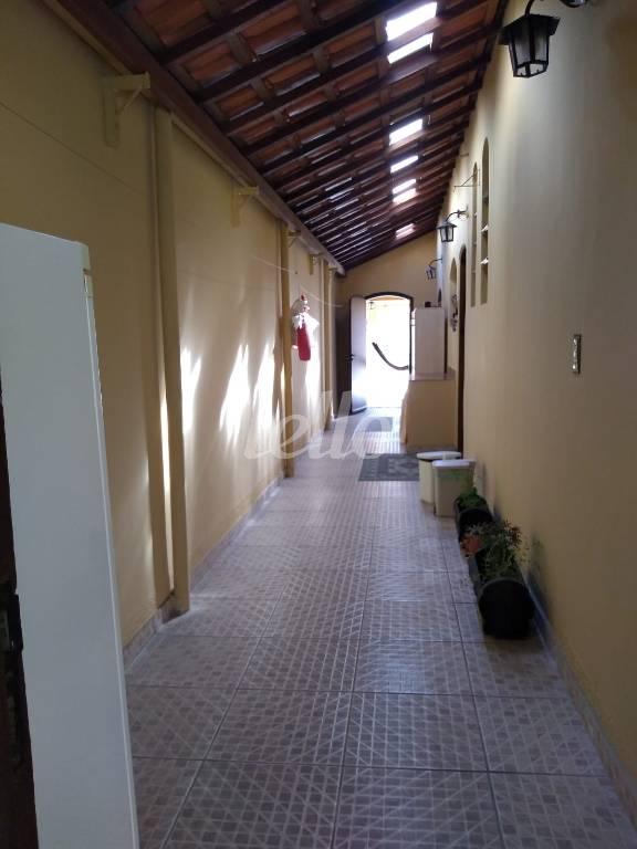 CORREDOR EXTERNO de Casa à venda, sobrado com 250 m², 3 quartos e 3 vagas em Mauá - São Caetano do Sul