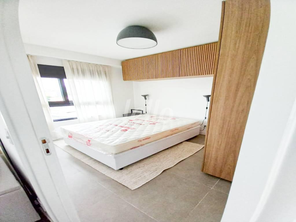 DORMITÓRIO de Apartamento para alugar, Padrão com 40 m², 1 quarto e 1 vaga em Pinheiros - São Paulo