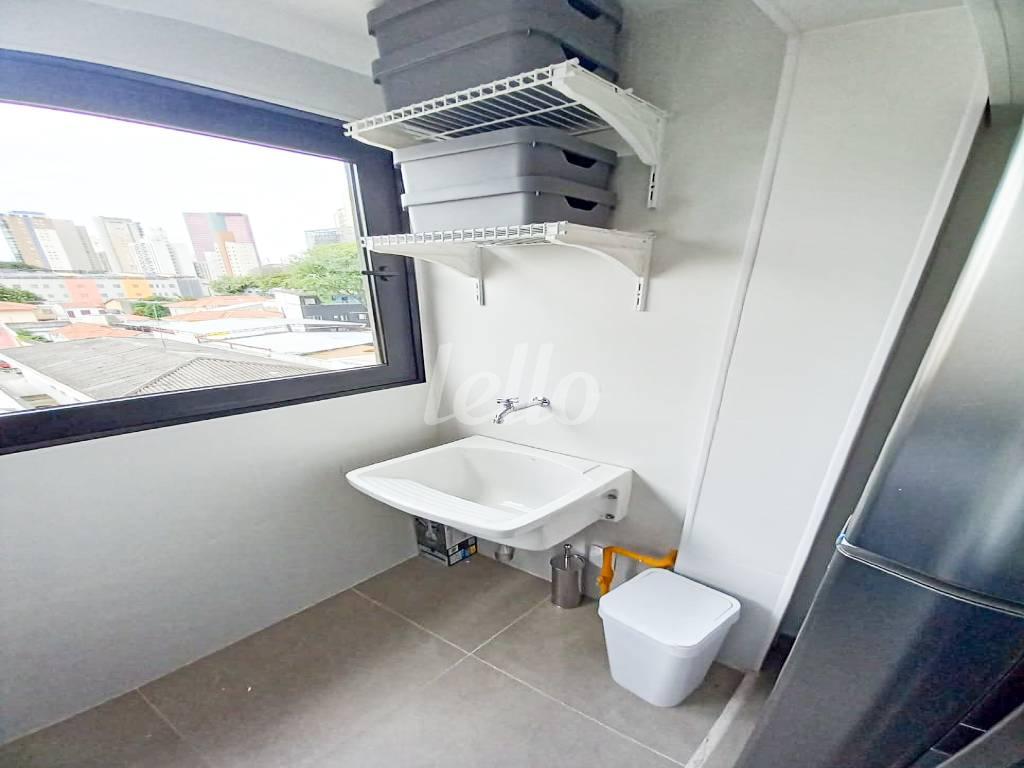 ÁREA DE SERVIÇO de Apartamento para alugar, Padrão com 40 m², 1 quarto e 1 vaga em Pinheiros - São Paulo