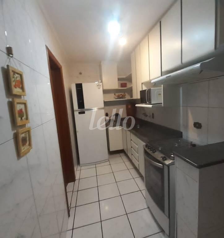 F de Casa à venda, sobrado com 197 m², 3 quartos e 2 vagas em Chora Menino - São Paulo