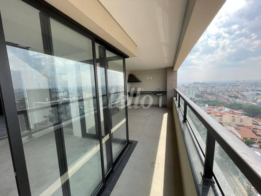 SALA COM VARANDA de Apartamento à venda, cobertura - Padrão com 326 m², 3 quartos e 5 vagas em Campestre - Santo André