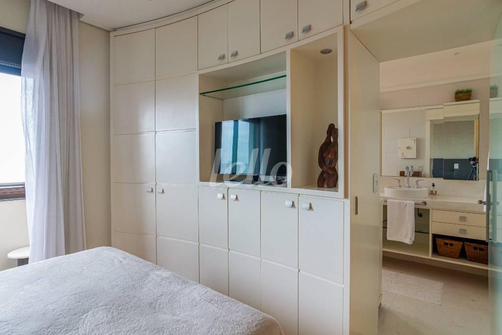SUITE 3 de Apartamento para alugar, Padrão com 177 m², 3 quartos e 4 vagas em Vila Anglo Brasileira - São Paulo