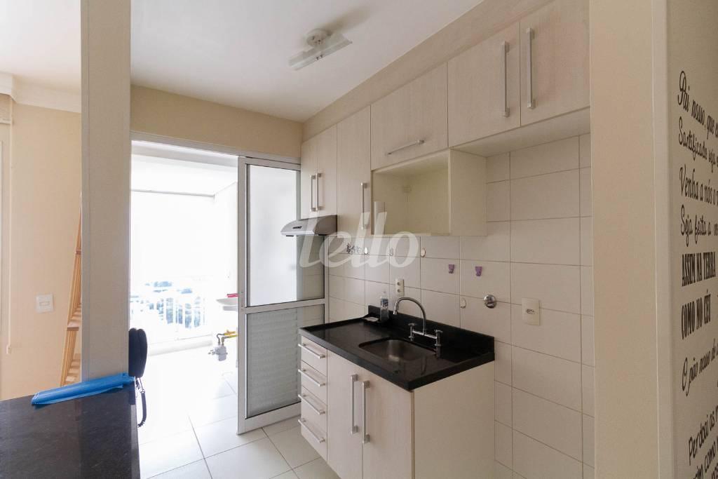 COZINHA de Apartamento para alugar, Padrão com 58 m², 2 quartos e 1 vaga em Vila Isolina Mazzei - São Paulo