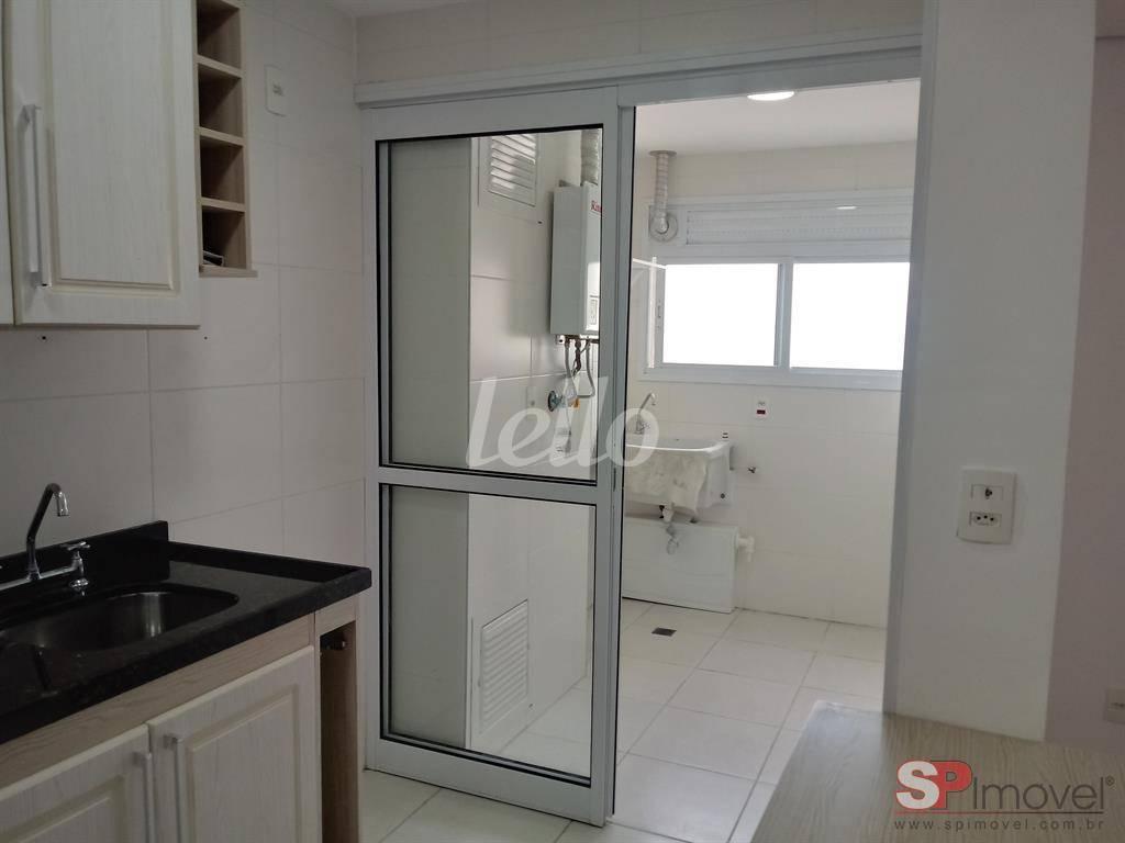 F de Apartamento à venda, Padrão com 65 m², 2 quartos e 1 vaga em Vila Ester (zona Norte) - São Paulo