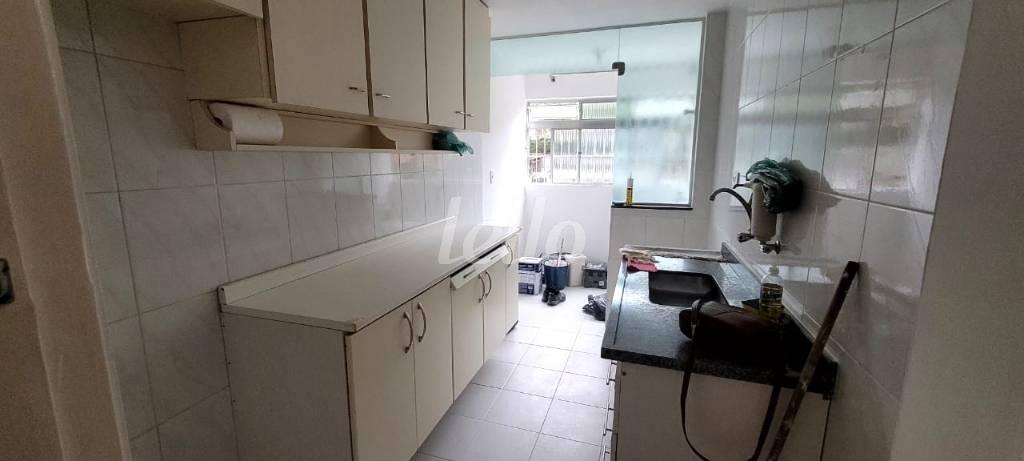 F de Apartamento à venda, Padrão com 50 m², 2 quartos e 1 vaga em Vila Irmãos Arnoni - São Paulo