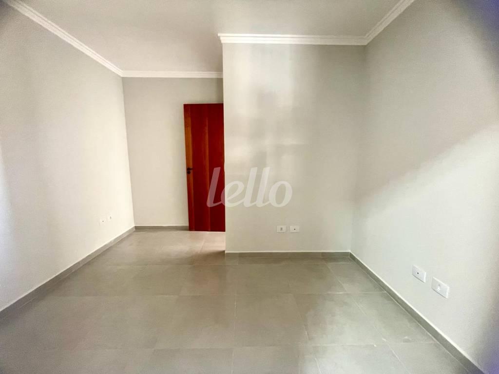 F de Apartamento à venda, Padrão com 44 m², 2 quartos e 1 vaga em Vila Isolina Mazzei - São Paulo