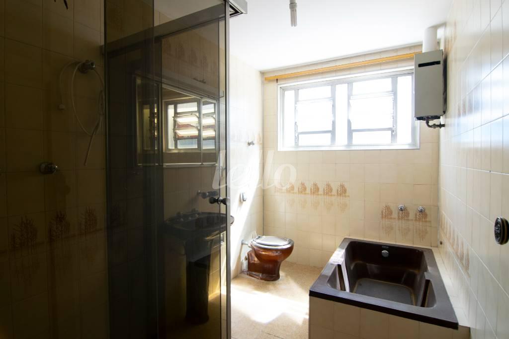 BANHEIRO SOCIAL de Casa para alugar, sobrado com 200 m², 3 quartos e 1 vaga em Vila Mariana - São Paulo