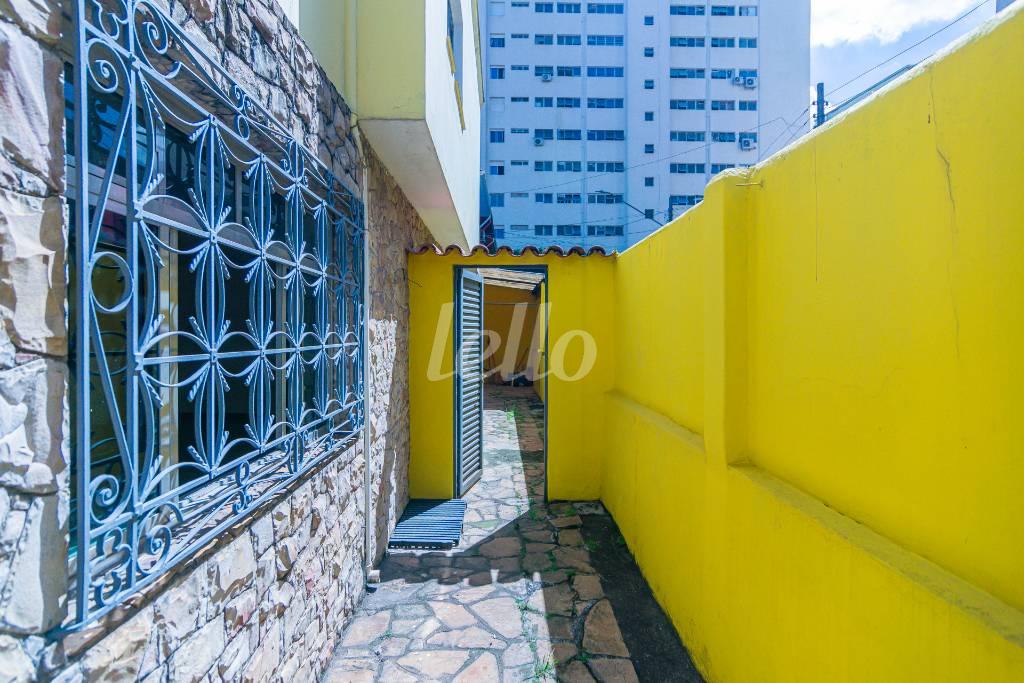 GARAGEM de Casa para alugar, sobrado com 200 m², 3 quartos e 1 vaga em Vila Mariana - São Paulo