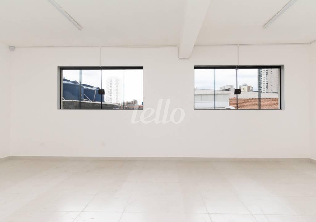 SOBRELOJA de Sobreloja para alugar, Padrão com 150 m², e em Lapa - São Paulo