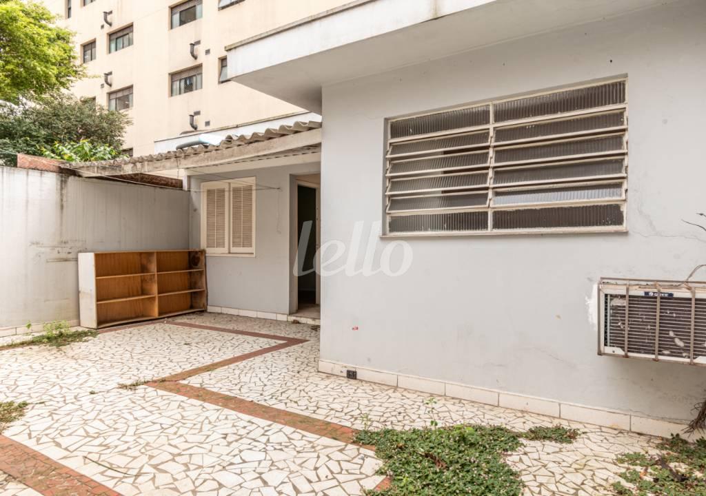 ÁREA EXTERNA de Casa para alugar, sobrado com 250 m², e 4 vagas em Brooklin Paulista - São Paulo