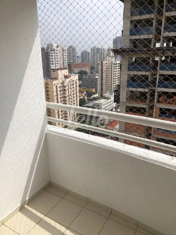 SACADA de Apartamento à venda, Padrão com 66 m², 2 quartos e 2 vagas em Vila Azevedo - São Paulo