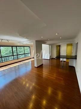 SALA de Apartamento para alugar, Padrão com 140 m², 2 quartos e 2 vagas em Jardim Paulista - São Paulo