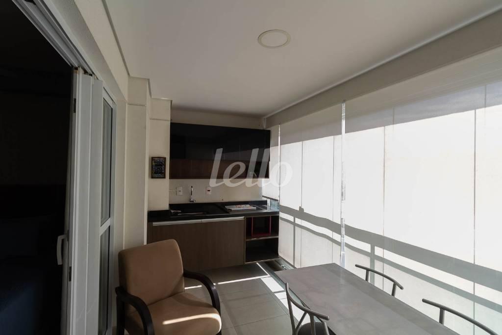 SACADA de Apartamento para alugar, Padrão com 32 m², 1 quarto e 1 vaga em Pinheiros - São Paulo
