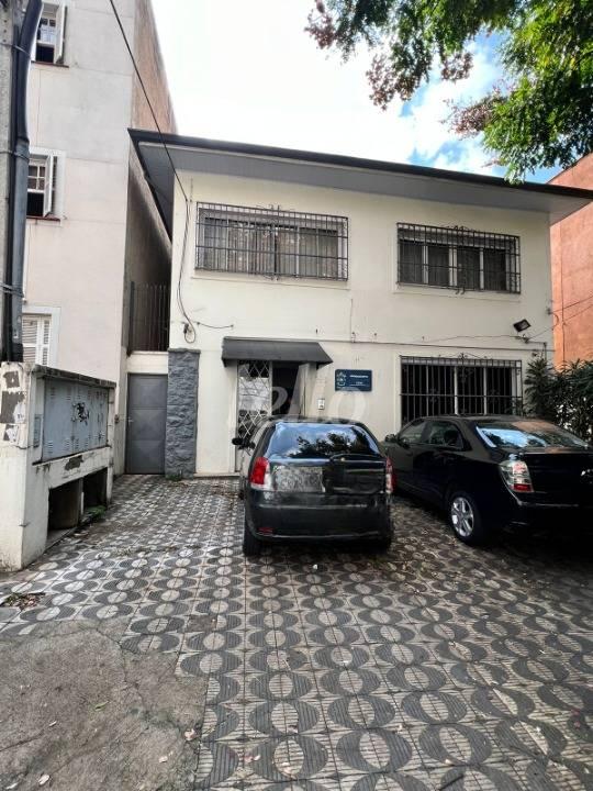 FACHADA de Casa à venda, sobrado com 715 m², 12 quartos e 7 vagas em Perdizes - São Paulo