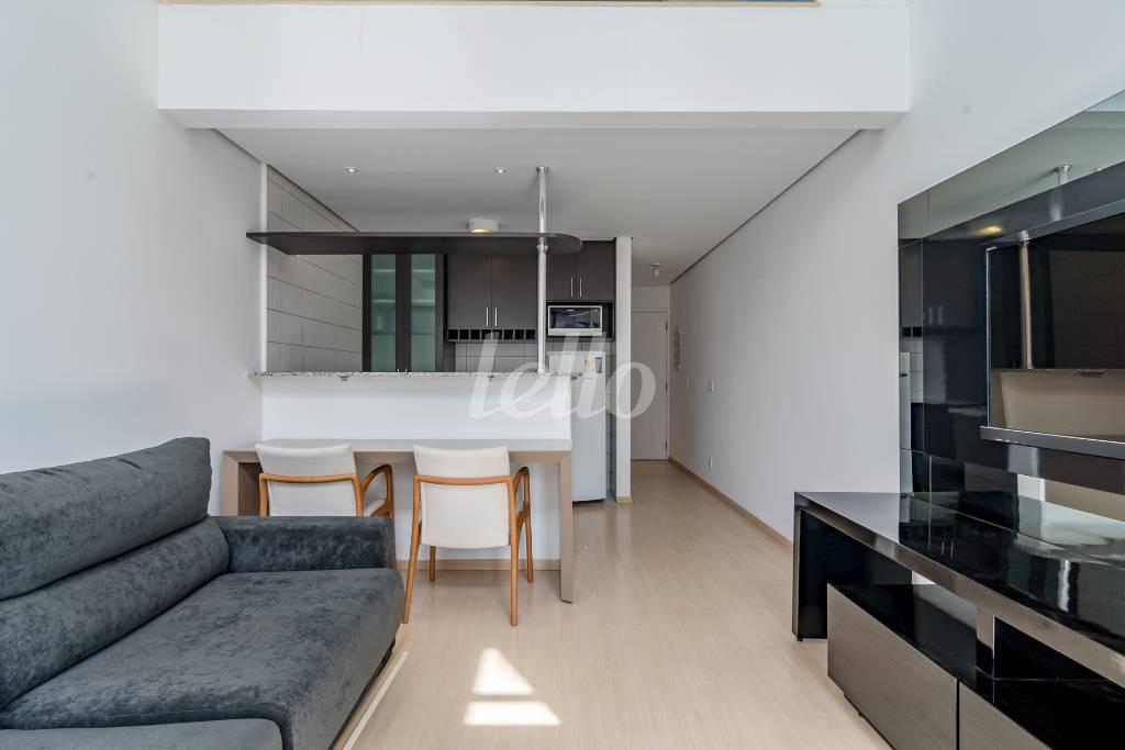 SALA de Apartamento para alugar, Padrão com 65 m², 2 quartos e 1 vaga em Pinheiros - São Paulo