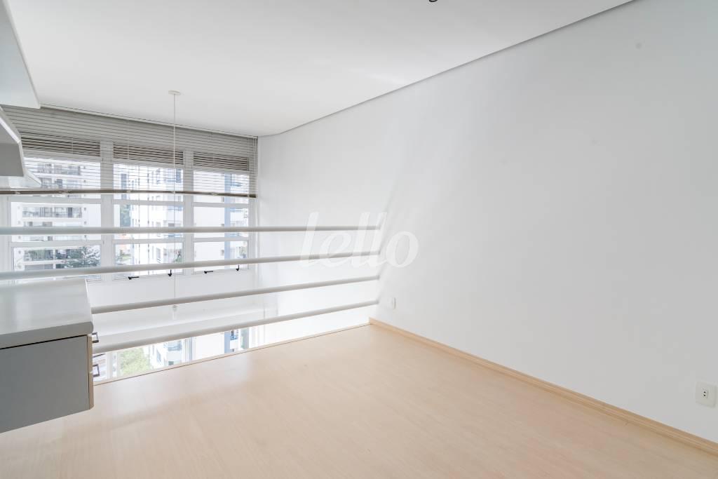 DORMITORIO de Apartamento para alugar, Padrão com 65 m², 2 quartos e 1 vaga em Pinheiros - São Paulo