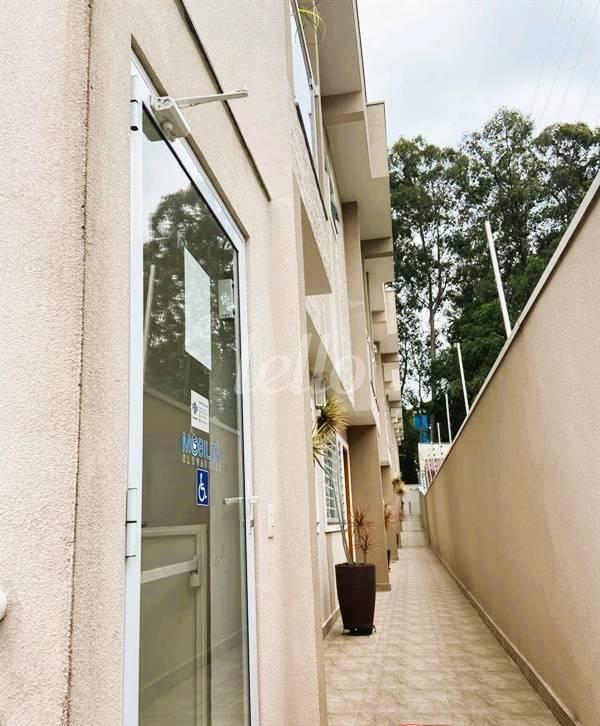 3 de Casa à venda, sobrado com 60 m², 2 quartos e 2 vagas em Chora Menino - São Paulo