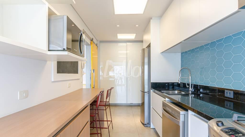 COZINHA de Apartamento para alugar, Padrão com 138 m², 2 quartos e 2 vagas em Brooklin Paulista - São Paulo