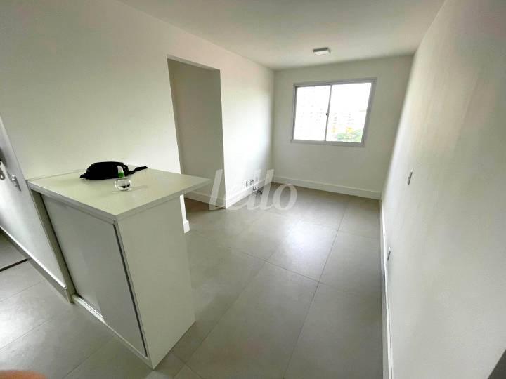 SALA de Apartamento à venda, Padrão com 42 m², 2 quartos e 1 vaga em Cambuci - São Paulo