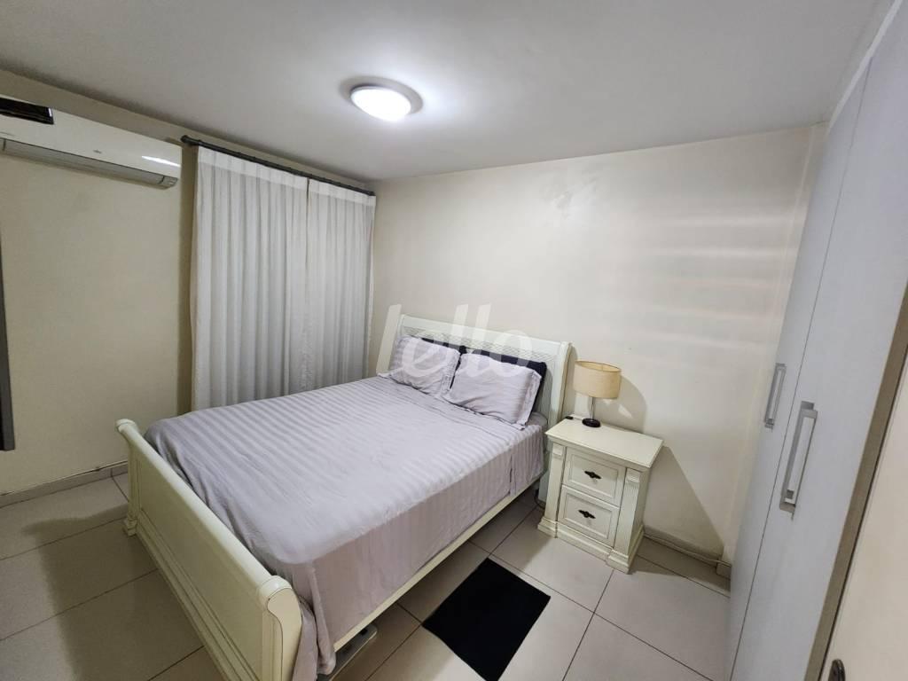 F de Apartamento à venda, Padrão com 57 m², 2 quartos e 1 vaga em Vila Dom Pedro Ii - São Paulo