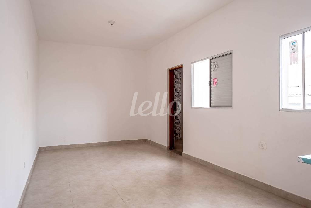 SALA de Apartamento para alugar, Padrão com 25 m², 1 quarto e em Vila Elze - São Paulo