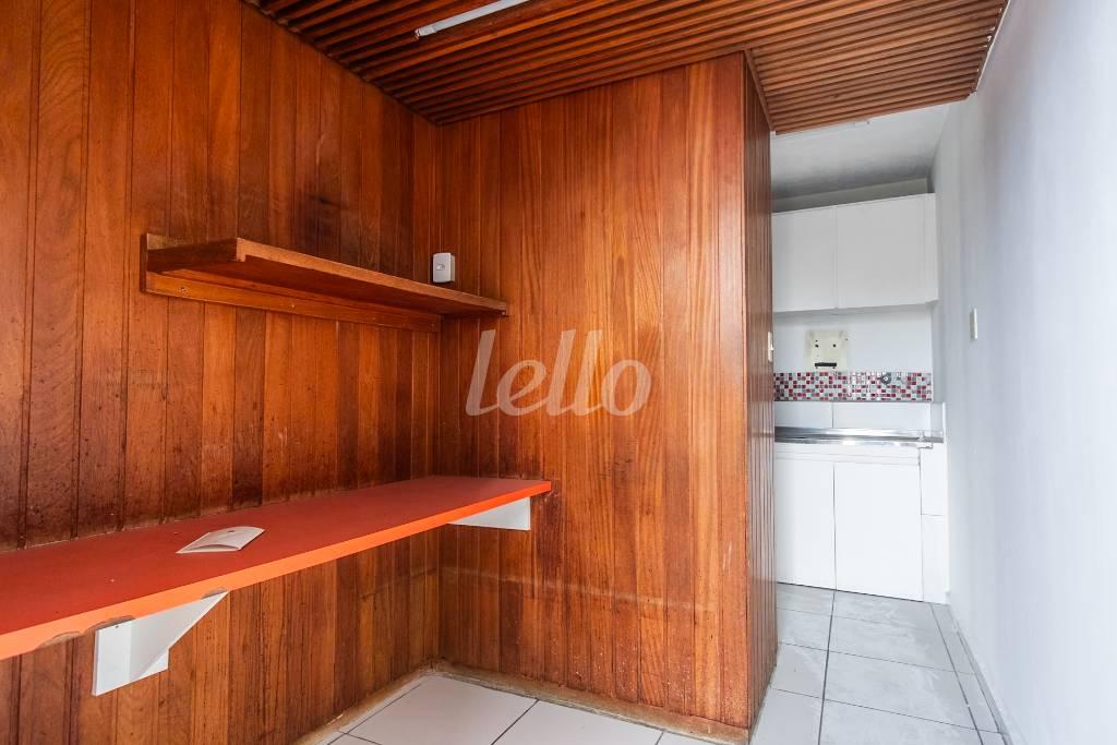 02SALA-162_006 de Sala / Conjunto para alugar, Padrão com 240 m², e 2 vagas em Centro - São Paulo