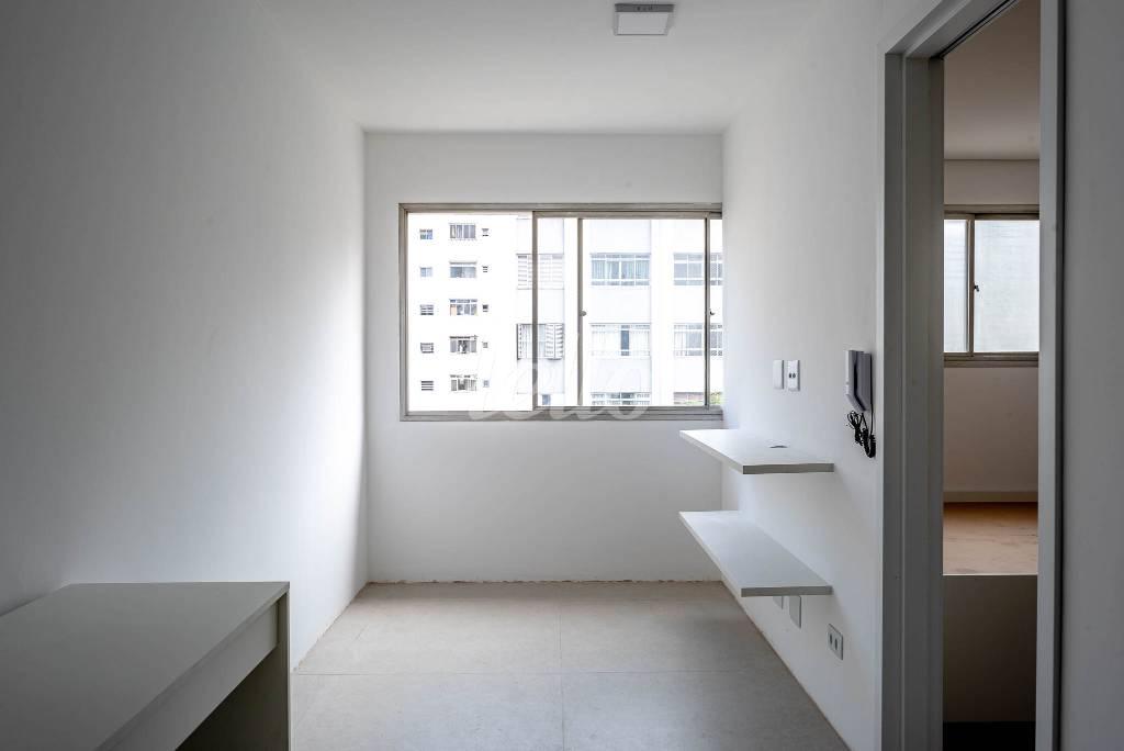 SALA de Apartamento para alugar, Padrão com 33 m², 1 quarto e 1 vaga em Vila Buarque - São Paulo