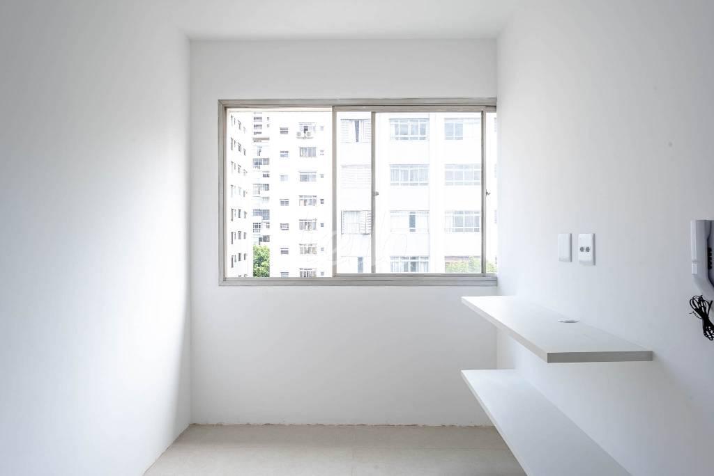 SALA de Apartamento para alugar, Padrão com 33 m², 1 quarto e 1 vaga em Vila Buarque - São Paulo