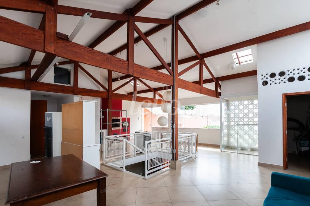 COZINHA de Casa para alugar, sobrado com 215 m², 3 quartos e 2 vagas em Vila Bertioga - São Paulo
